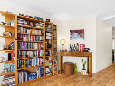 2/223 Brixton Street, Kenwick WA 6107