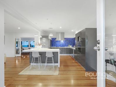 26 Oceanic Drive, Floreat WA 6014