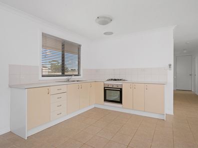 79 Bayley Street, Coolgardie WA 6429