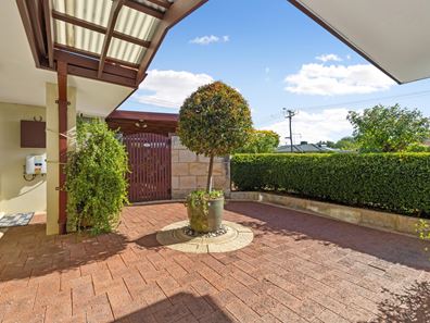 25 Ropele Drive, Parkwood WA 6147