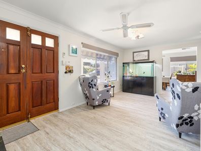 25 Ropele Drive, Parkwood WA 6147
