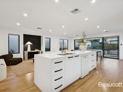 7A Derril Avenue, Dianella WA 6059