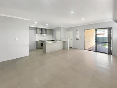 19 Donatti Retreat, Caversham WA 6055