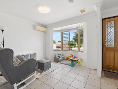 4 Orion Way, Marangaroo WA 6064
