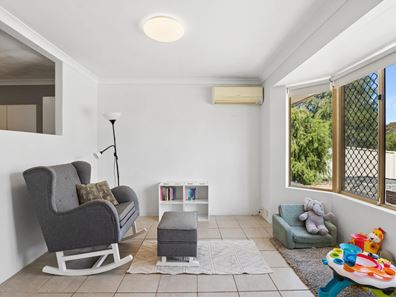 4 Orion Way, Marangaroo WA 6064