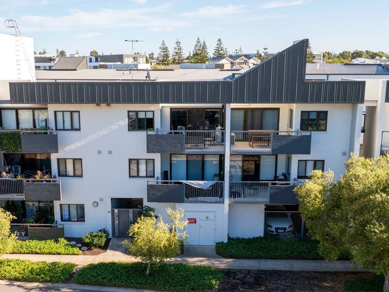 90/59 Breaksea Drive, North Coogee