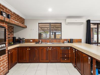 121 Hamilton Road, Eaton WA 6232