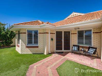30 Haslingfield Way, Butler WA 6036