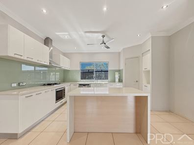 24 Garlirri Crescent, Baynton WA 6714