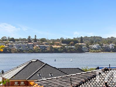 25B Moreing Road, Attadale WA 6156