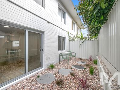 17/320 Canning Highway, Bicton WA 6157