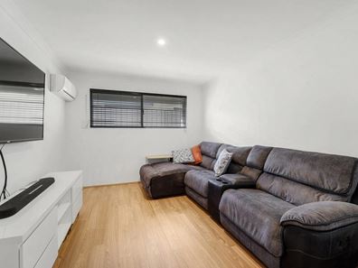 17 Corbridge Avenue, Wellard WA 6170