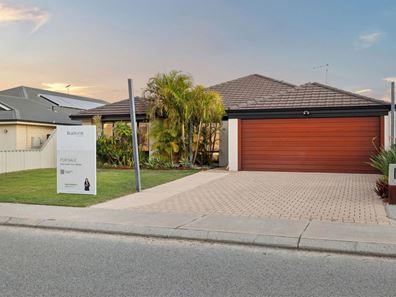 49 Whimbrel Parade, Bennett Springs WA 6063