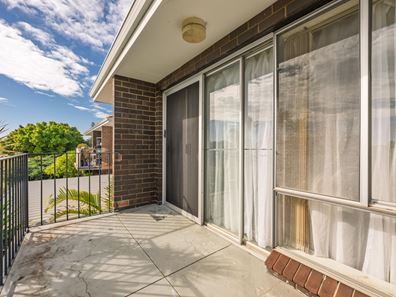 8/7 East Road, Shoalwater WA 6169