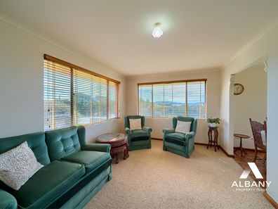 1 O'Connell Street, Little Grove WA 6330