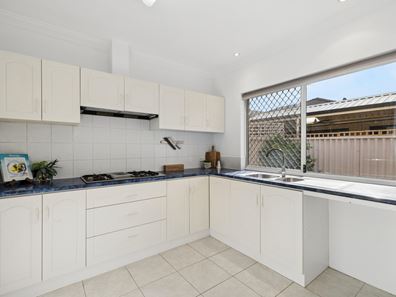 2/27 Behan Street, Bentley WA 6102