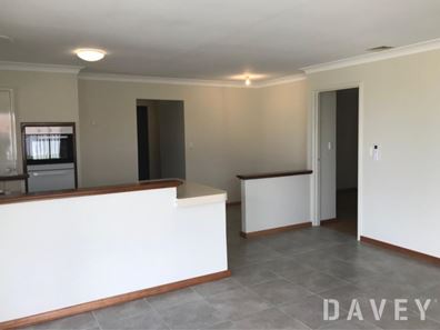 14 Sapling Way, Hocking WA 6065
