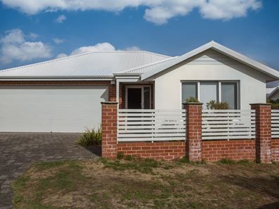 1/15 Yapton Turn, Girrawheen WA 6064