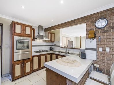 82 Newton Street, Spearwood WA 6163