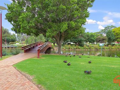 22 McKeown Court, Armadale WA 6112