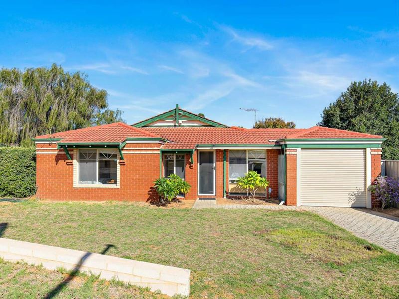27 Woodley Way, Parmelia