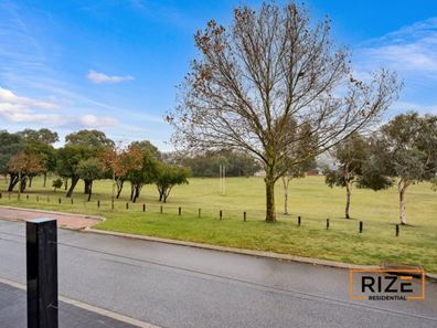 34 Chesterfield Avenue, Hocking WA 6065