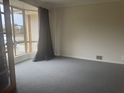 11 Mends Way, Waikiki WA 6169