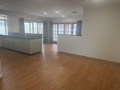11 Mends Way, Waikiki WA 6169