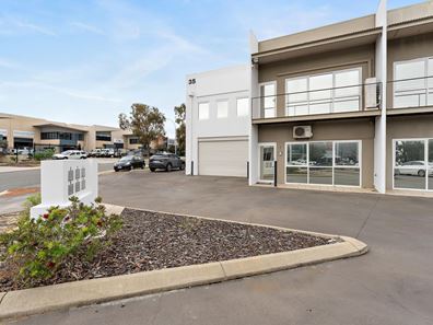 1/35 Sustainable Avenue, Bibra Lake WA 6163
