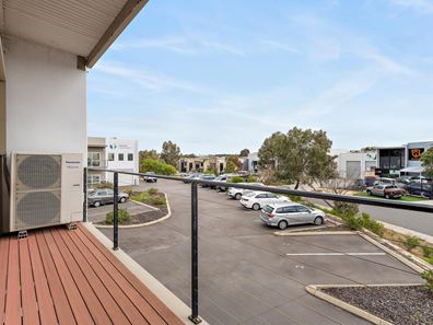 1/35 Sustainable Avenue, Bibra Lake WA 6163