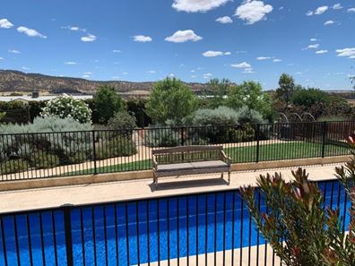 9 Camfield Place, York WA 6302