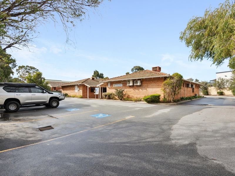 1-3/11 Salix Way, Forrestfield WA 6058