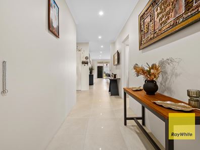 31 Sorrento Road, Piara Waters WA 6112