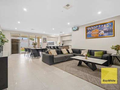 31 Sorrento Road, Piara Waters WA 6112