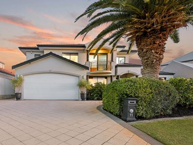 11 Maroubra Vista, Hillarys WA 6025