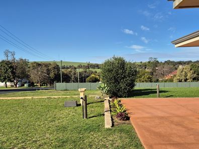 34 Robinson Street, Gingin WA 6503