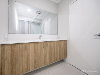 23 Gambier Grove, Eglinton WA 6034