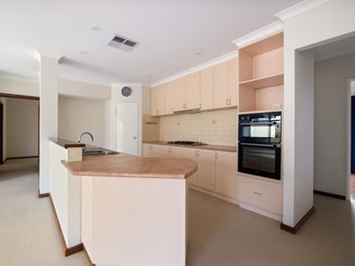 33 Cleveland Street, Dianella WA 6059