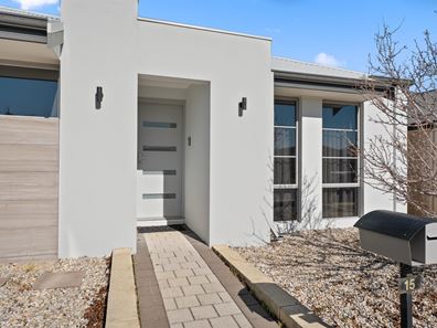 15 Finsbury Road, Baldivis WA 6171