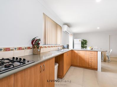 Room/5  13 Champlain Road, Secret Harbour WA 6173