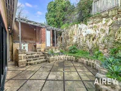 48 Harvest Road, North Fremantle WA 6159
