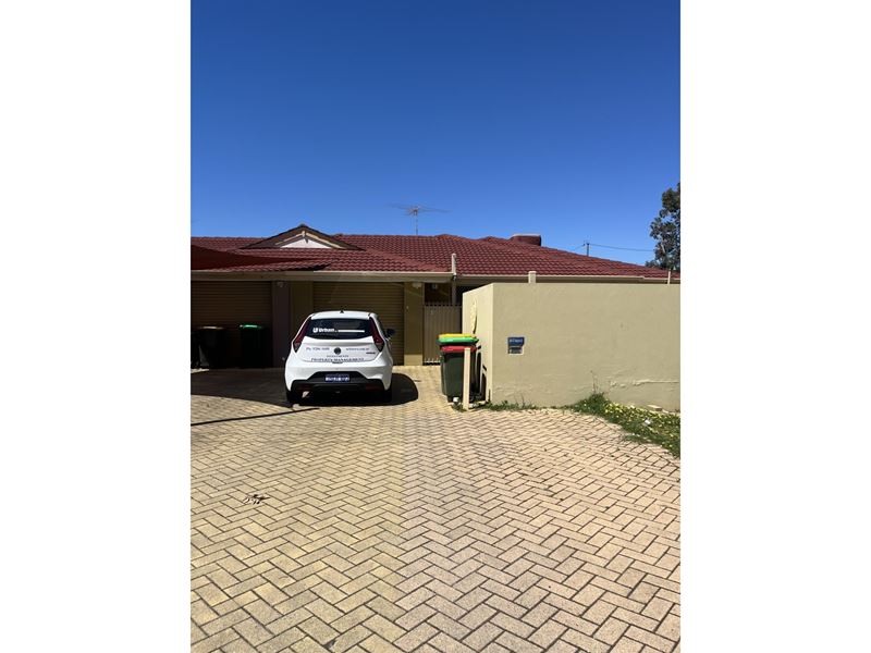 Unit 2/2 Vaughan St, Dianella WA 6059