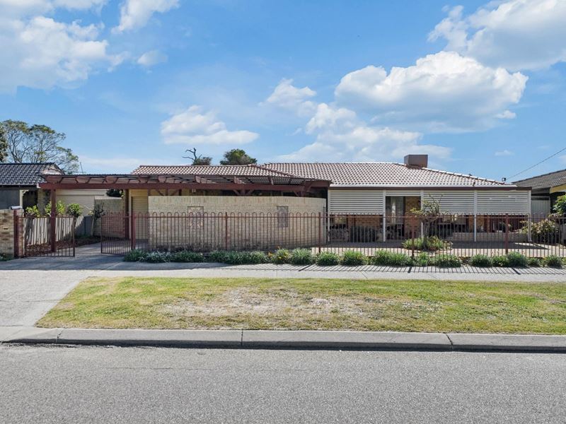 21 Gascoyne Drive, Gosnells WA 6110