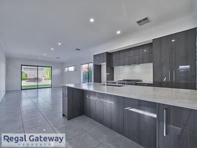 23 Mcgibbon Street, Piara Waters WA 6112