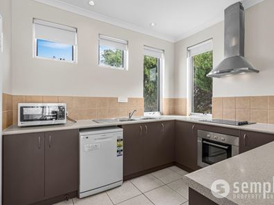 29/2 Robertson Road, Ledge Point WA 6043