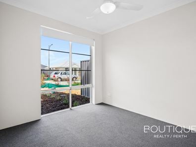 18 Malurus Way, Wellard WA 6170