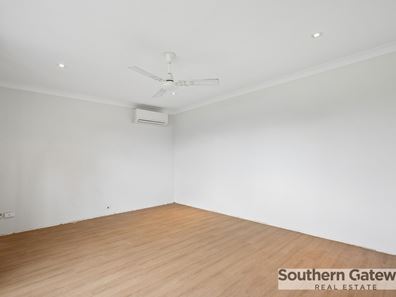 21 Cockman Way, Orelia WA 6167