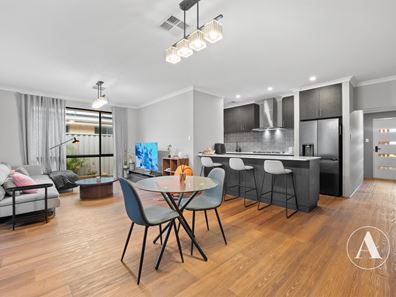 5 Calvera Gardens, Piara Waters WA 6112