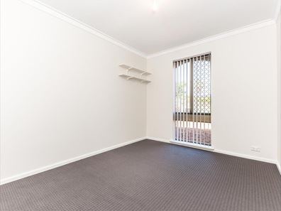 60 Lyrebird Way, Thornlie WA 6108