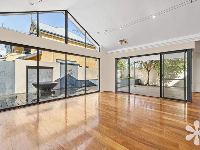 19 Gentilli Way, Salter Point WA 6152